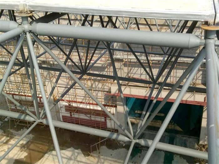 博尔塔拉蒙古自治州公安局网架天基板屋面